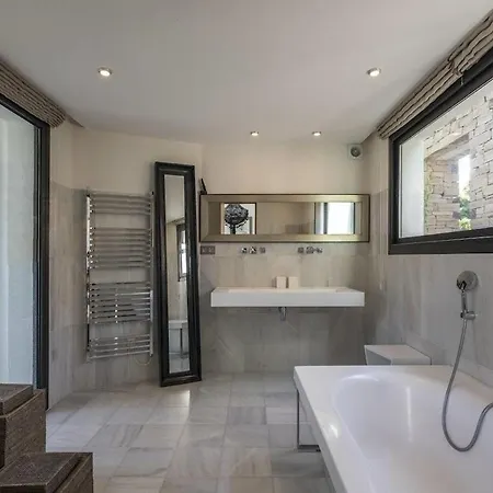 Tripez Xxl 5 Bedrooms With Pool *